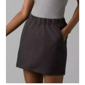 NWT prAna CHARCOAL GRAY DOUBLE PEAK SKORT SKIRT 8